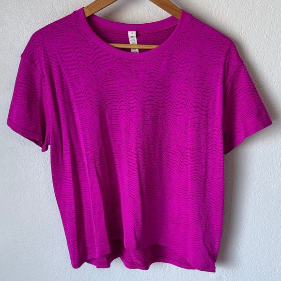 Lululemon Train to Be Seamless Tee - Ripple Wave Purple Highlight/Magenta Purple - Picture 2 of 6